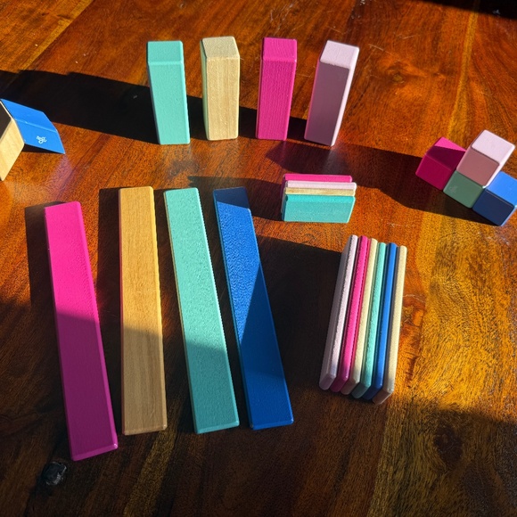24 piece blossom colour tegu magnetic wooden block set - Picture 1 of 1